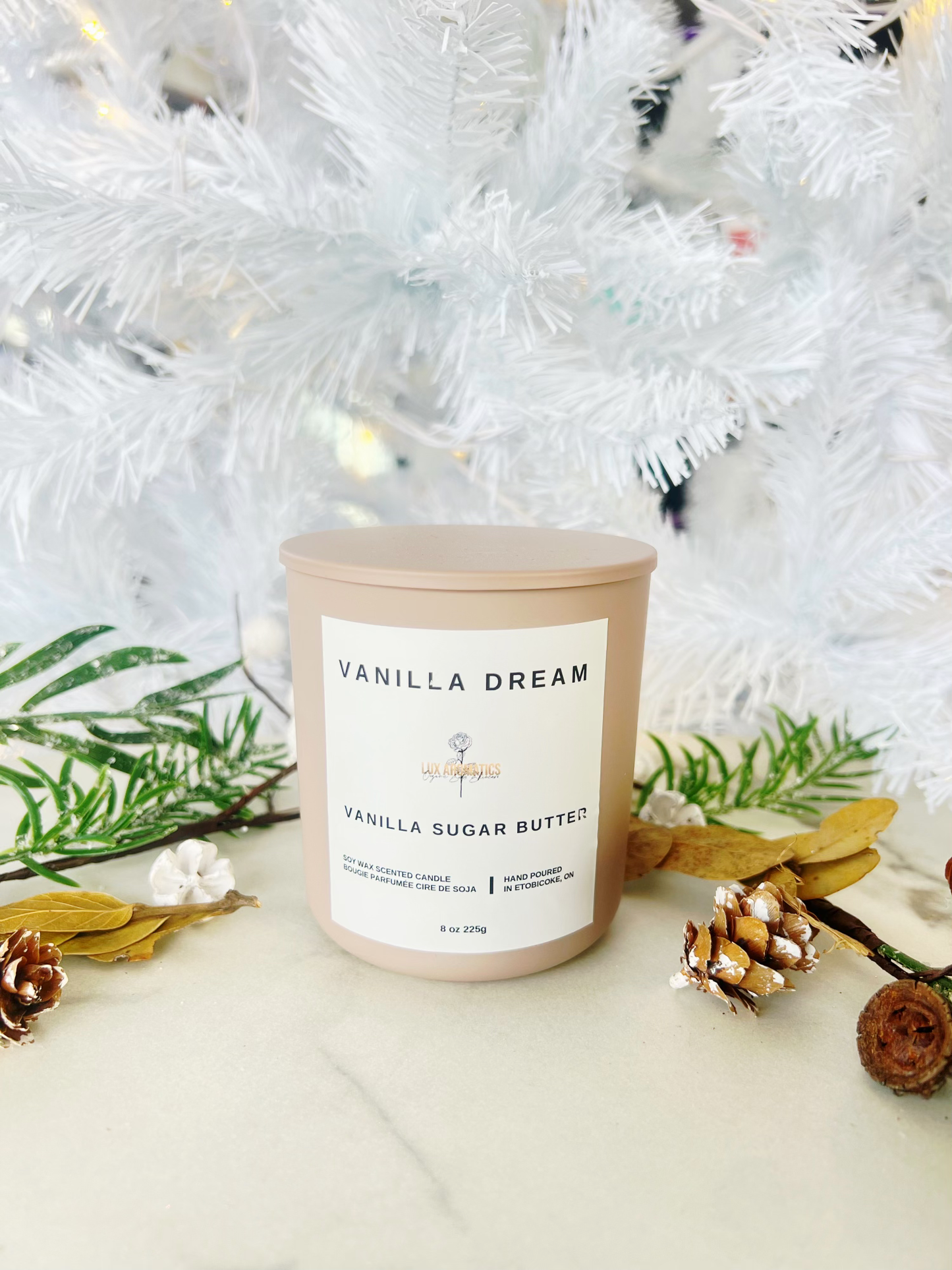 Vanilla Dream Candle - A luxurious soy wax candle scented with the wonderful aroma of sugar, butter and vanilla bean, one of our best sellers!  