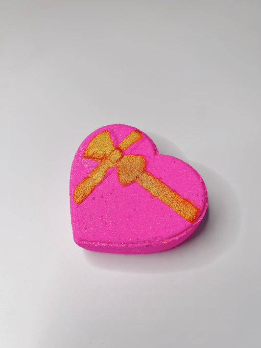 Present Heart Bath Bomb