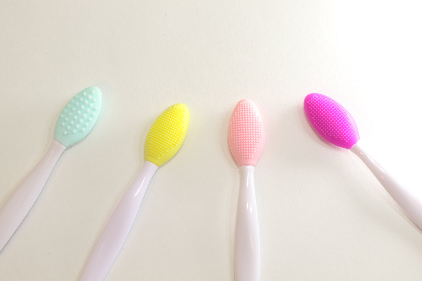 Exfoliating Silicone Lip Brush